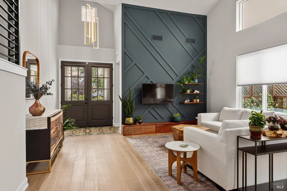 3747 Paxton Place Santa Rosa, CA 95404