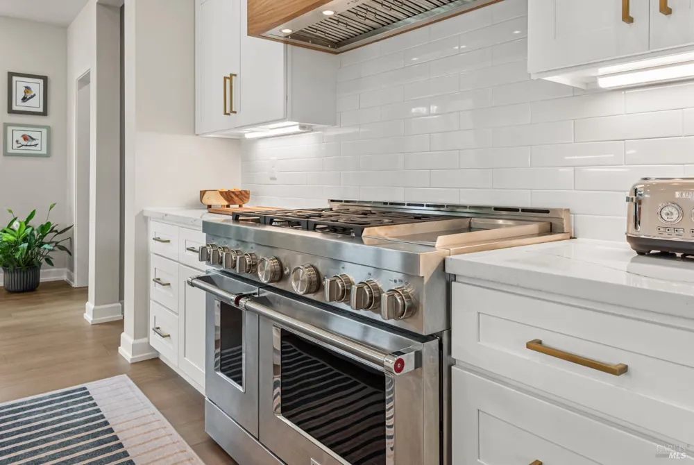 3747 Paxton Place Santa Rosa, CA 95404