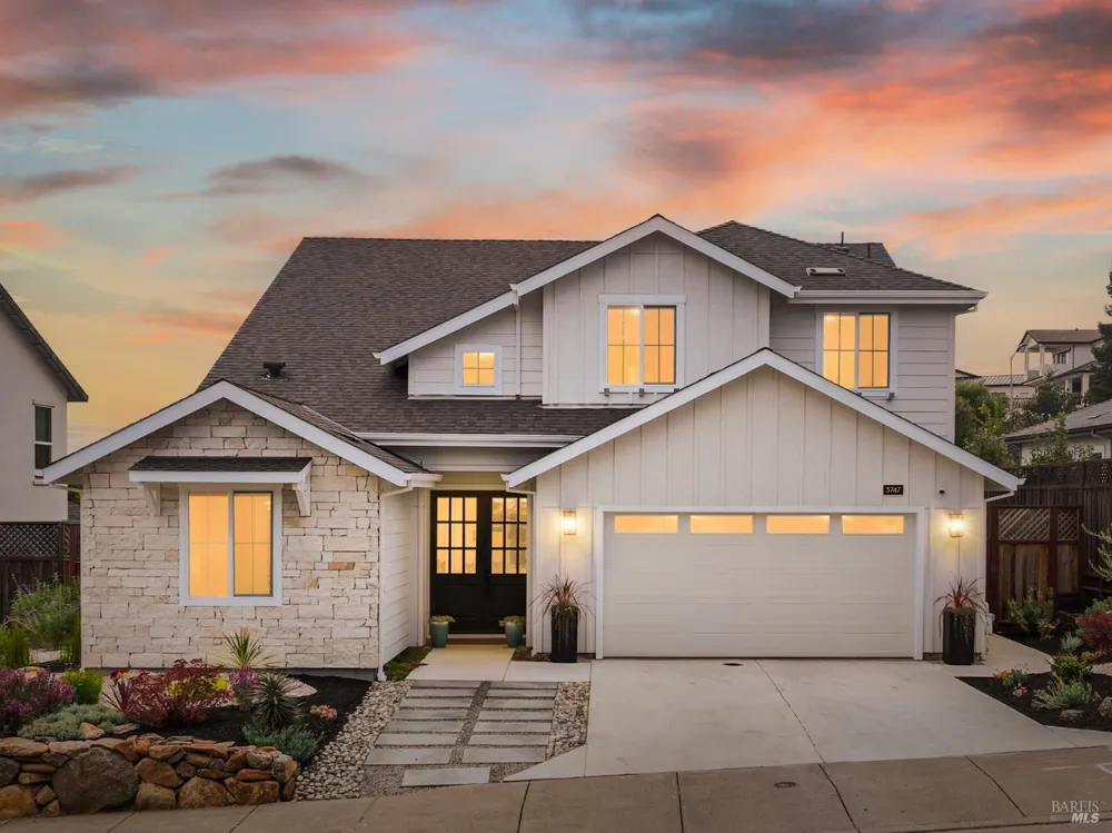 3747 Paxton Place Santa Rosa, CA 95404