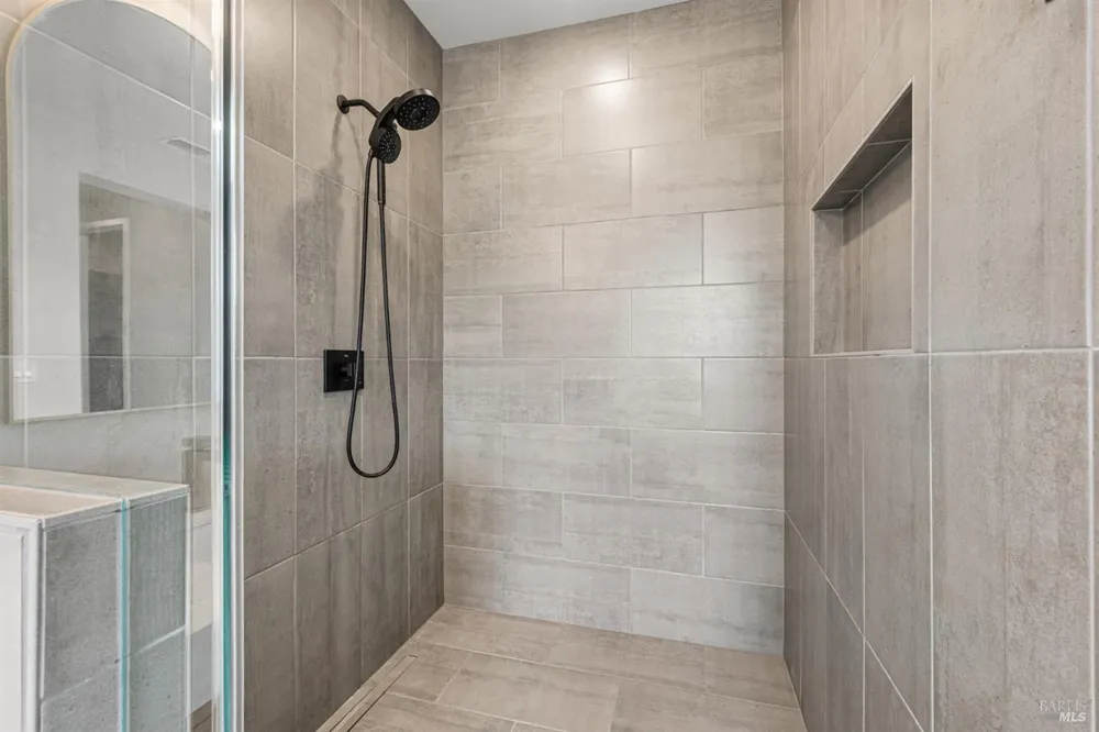 3747 Paxton Place Santa Rosa, CA 95404