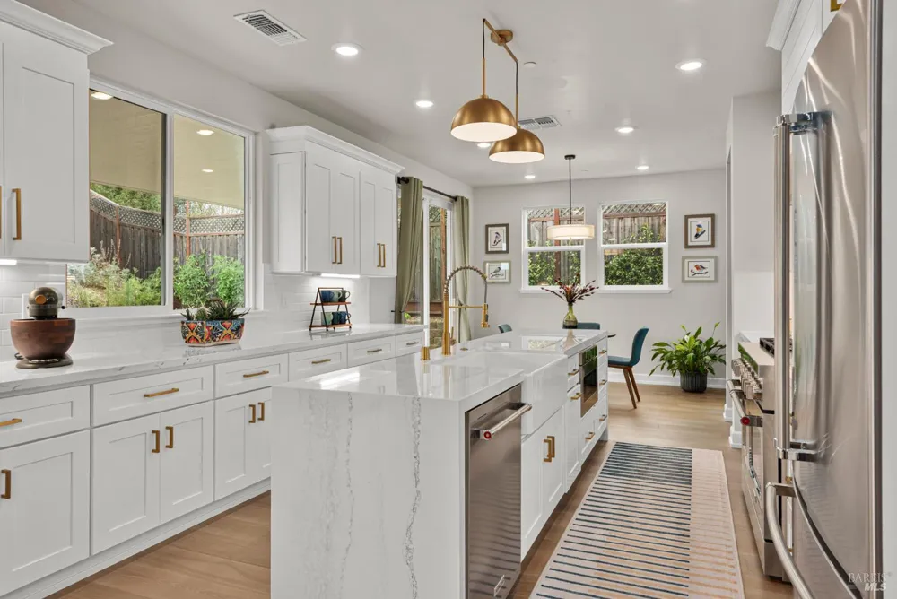 3747 Paxton Place Santa Rosa, CA 95404