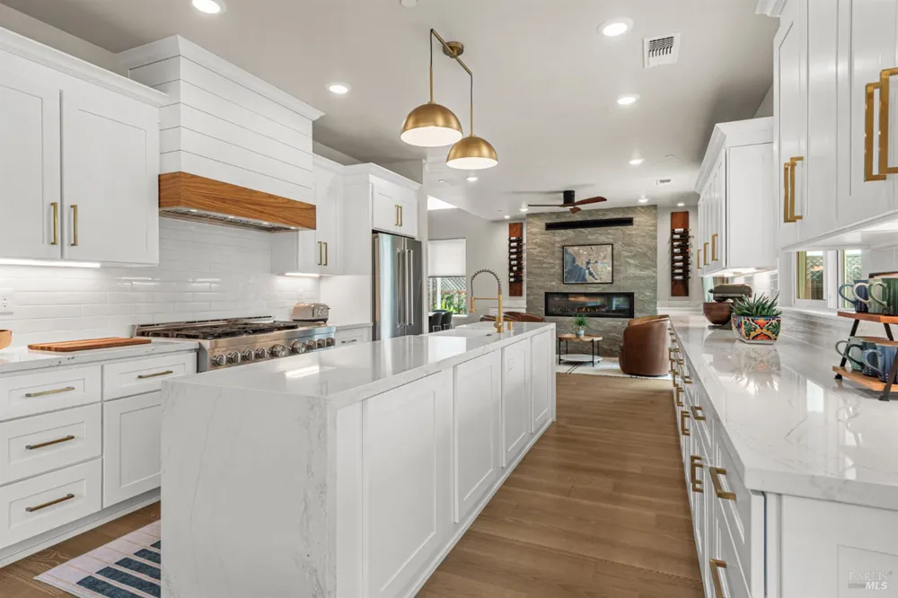 3747 Paxton Place Santa Rosa, CA 95404
