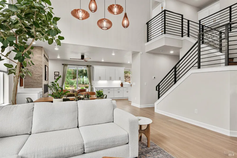 3747 Paxton Place Santa Rosa, CA 95404