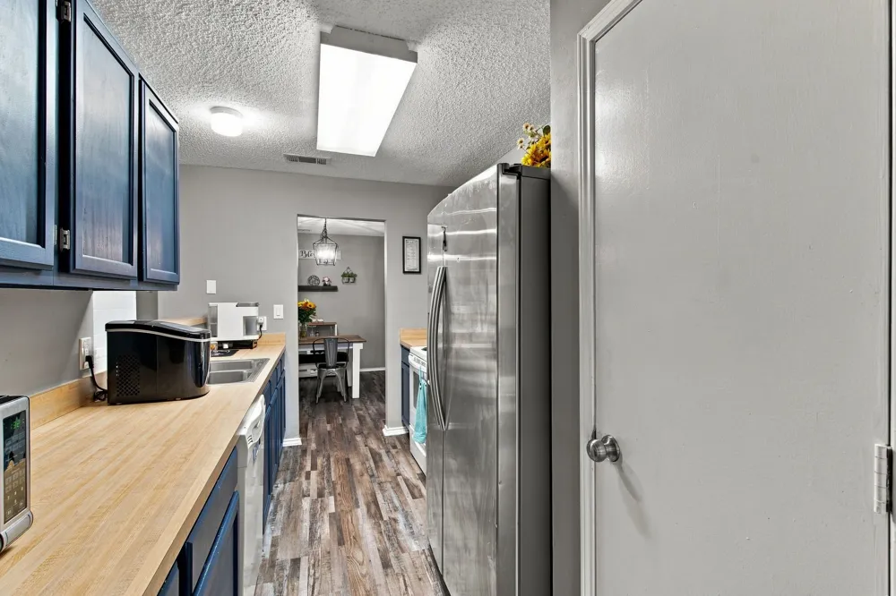506 W Warrior Trail Grand Prairie, TX 75052
