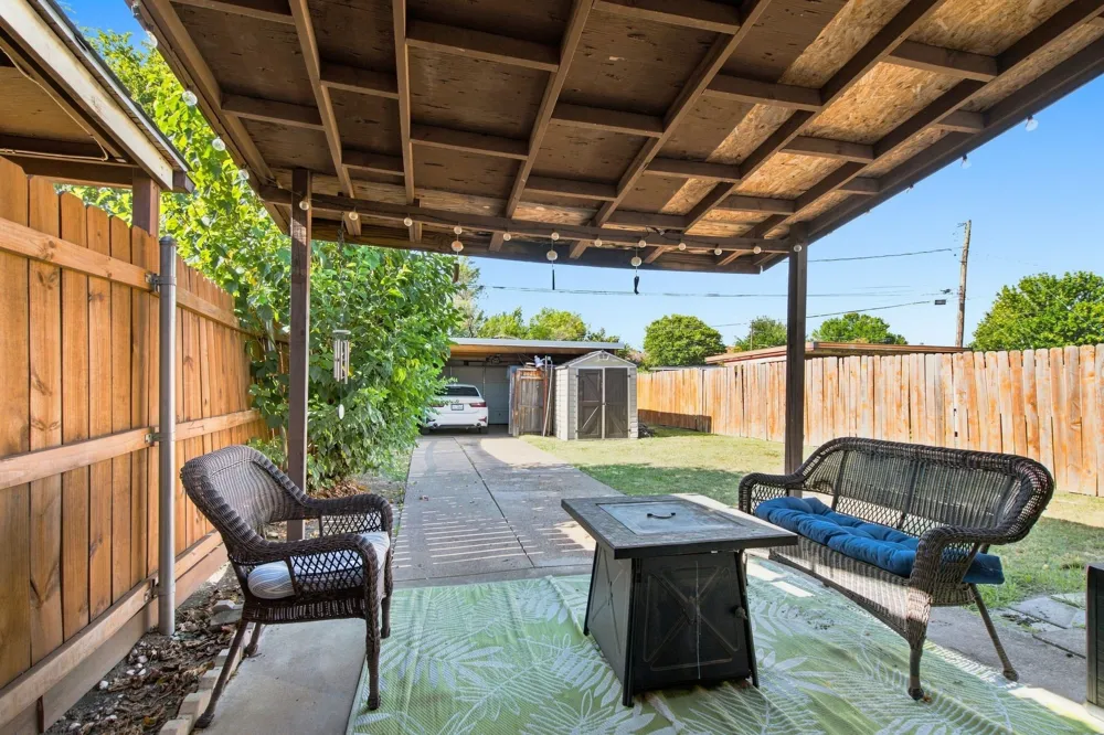 506 W Warrior Trail Grand Prairie, TX 75052