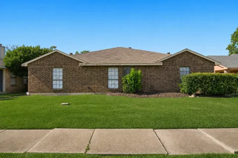 506 W Warrior Trail