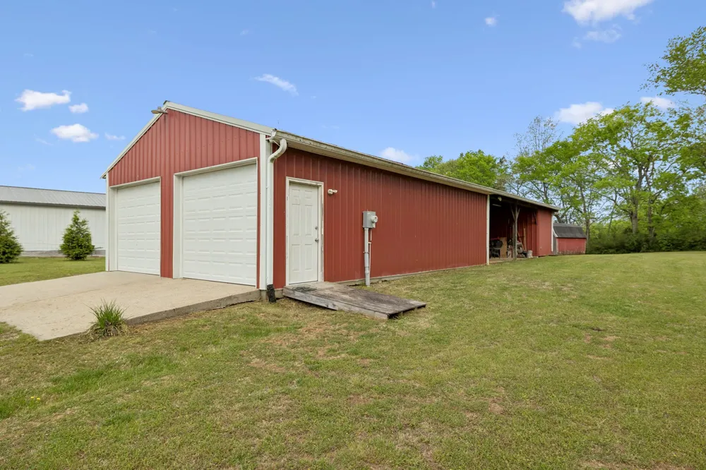 7102 Hartsville Pike Lebanon, TN 37087