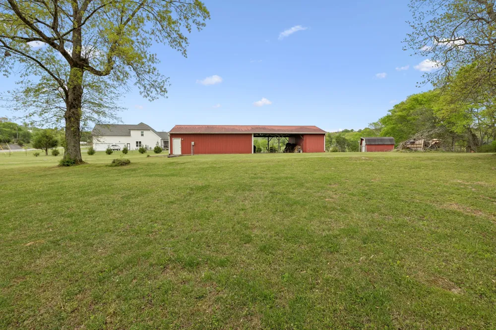 7102 Hartsville Pike Lebanon, TN 37087
