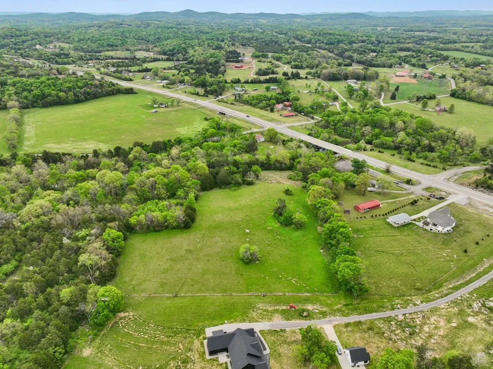 7102 Hartsville Pike Lebanon, TN 37087