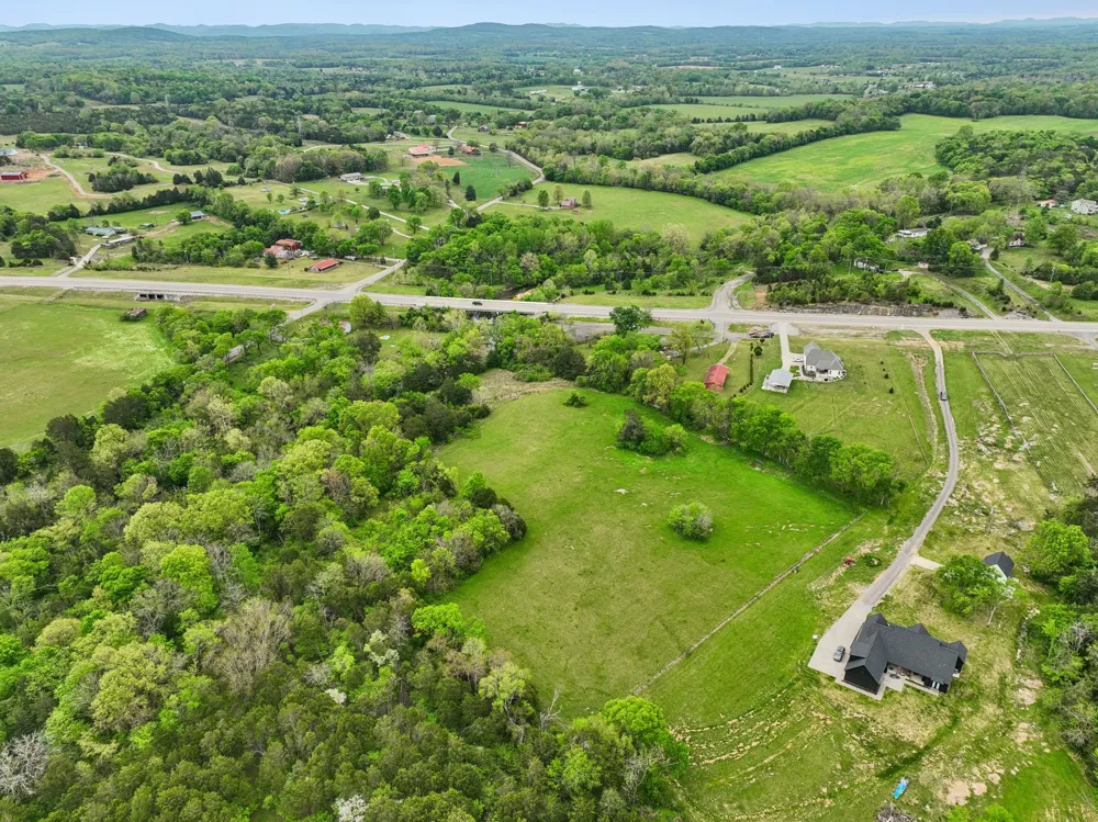 7102 Hartsville Pike Lebanon, TN 37087