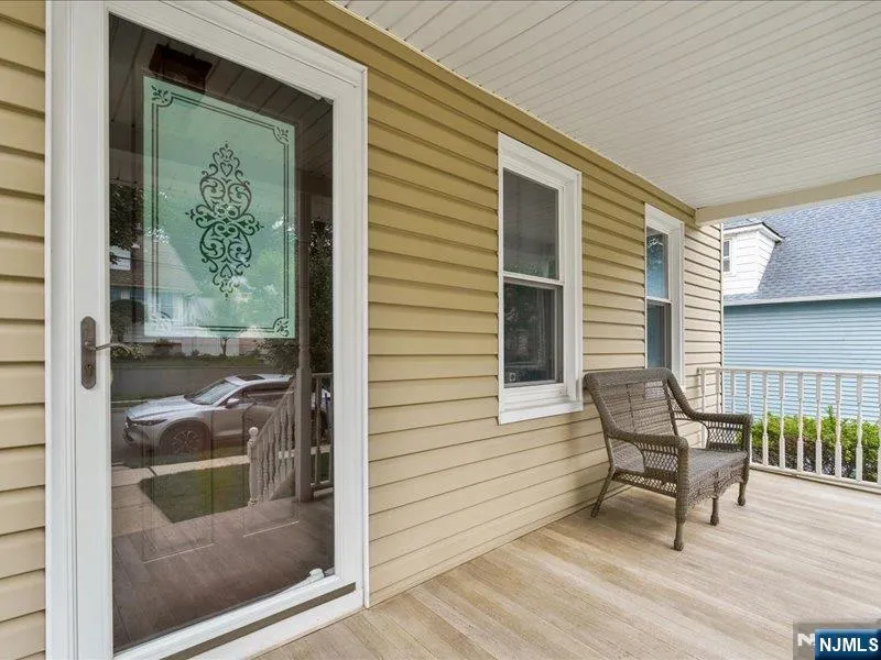 521 9th Street Carlstadt, NJ 07072