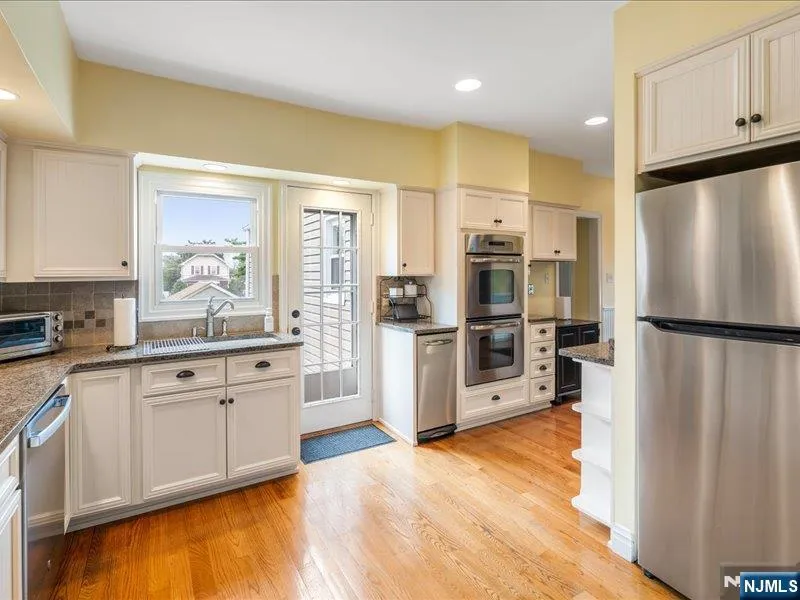 521 9th Street Carlstadt, NJ 07072