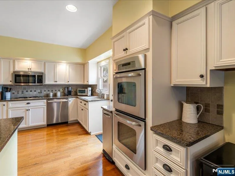 521 9th Street Carlstadt, NJ 07072