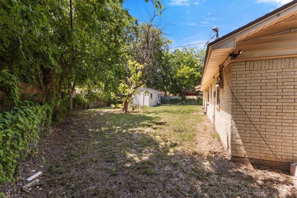337 Langley Avenue Everman, TX 76140
