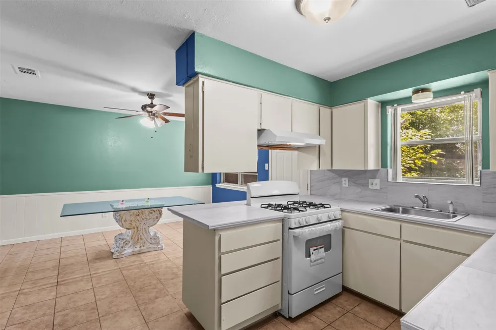 337 Langley Avenue Everman, TX 76140