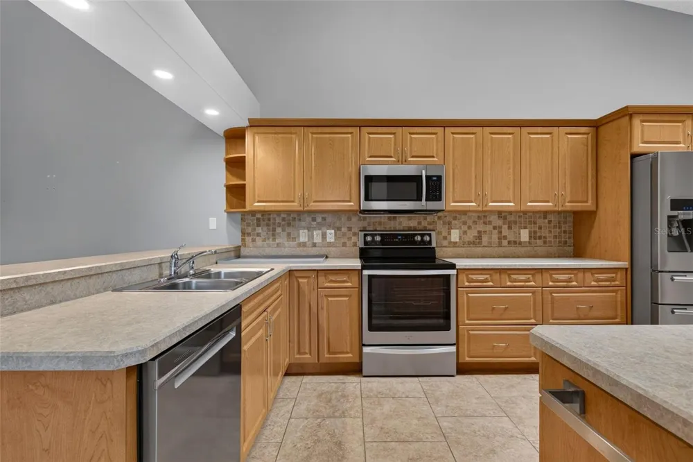 39650 US HIGHWAY 19 #651 Tarpon Springs, FL 34689