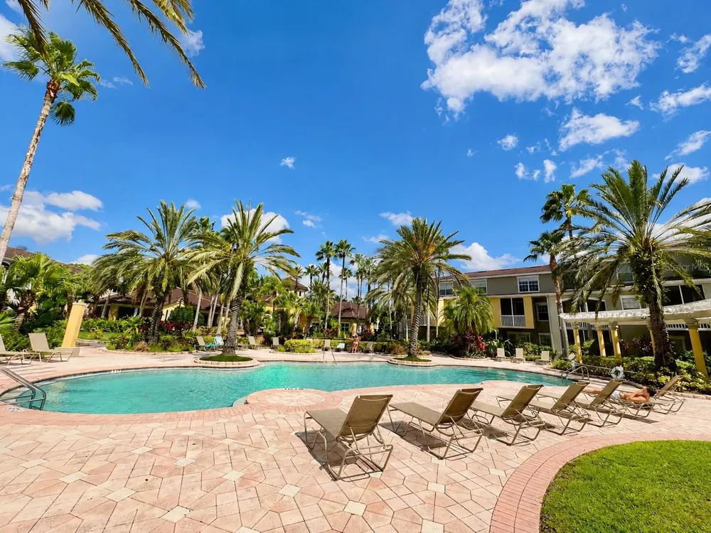 4763 TRAVINI CIRCLE #3-202 Sarasota, FL 34235