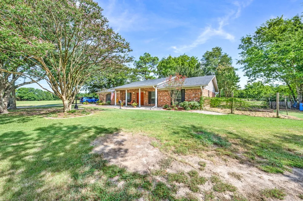 2767 County Road 1112 Brashear, TX 75420