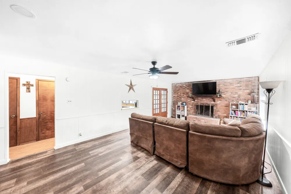 2767 County Road 1112 Brashear, TX 75420