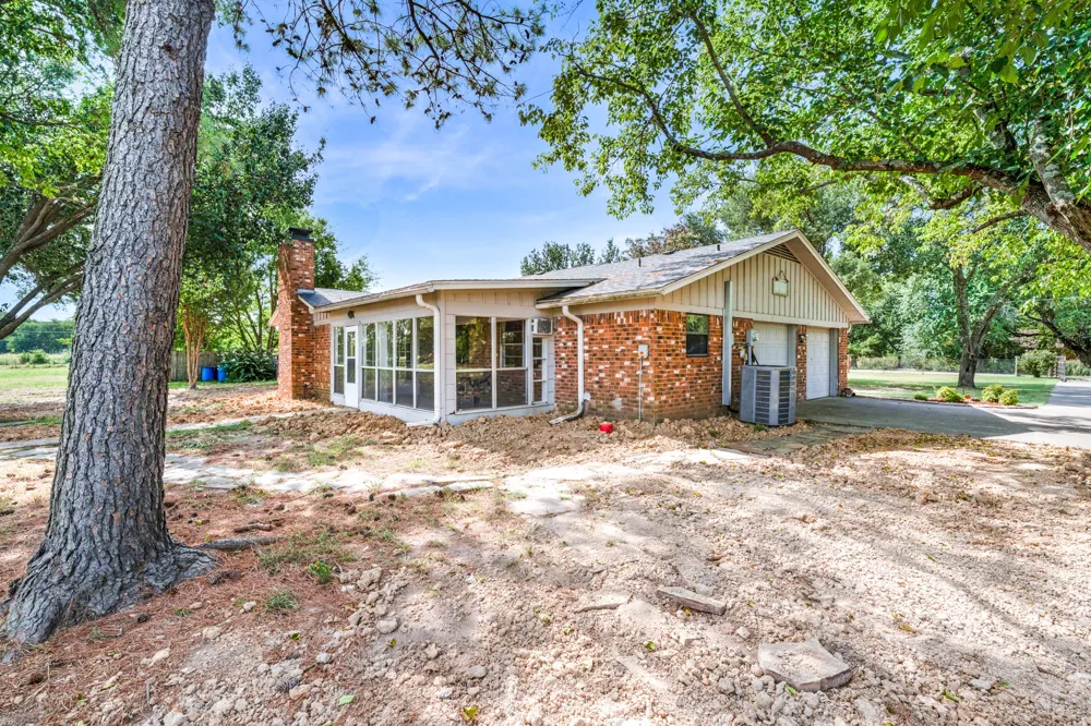 2767 County Road 1112 Brashear, TX 75420