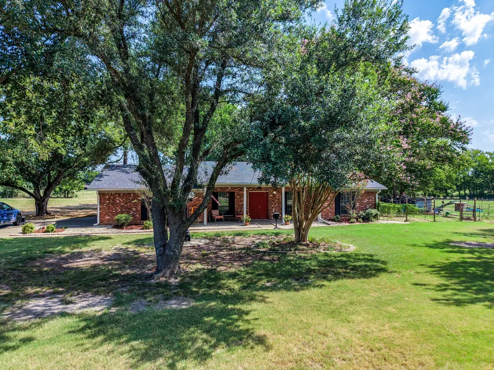 2767 County Road 1112 Brashear, TX 75420
