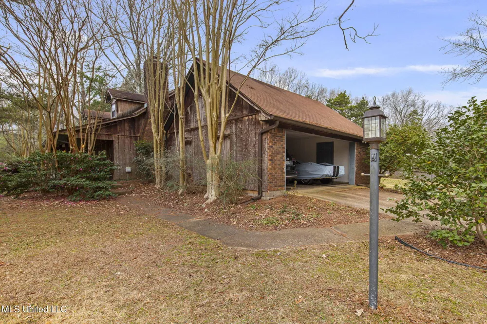 103 Wickstead Drive Clinton, MS 39056