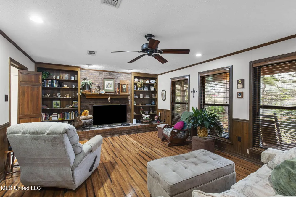 103 Wickstead Drive Clinton, MS 39056