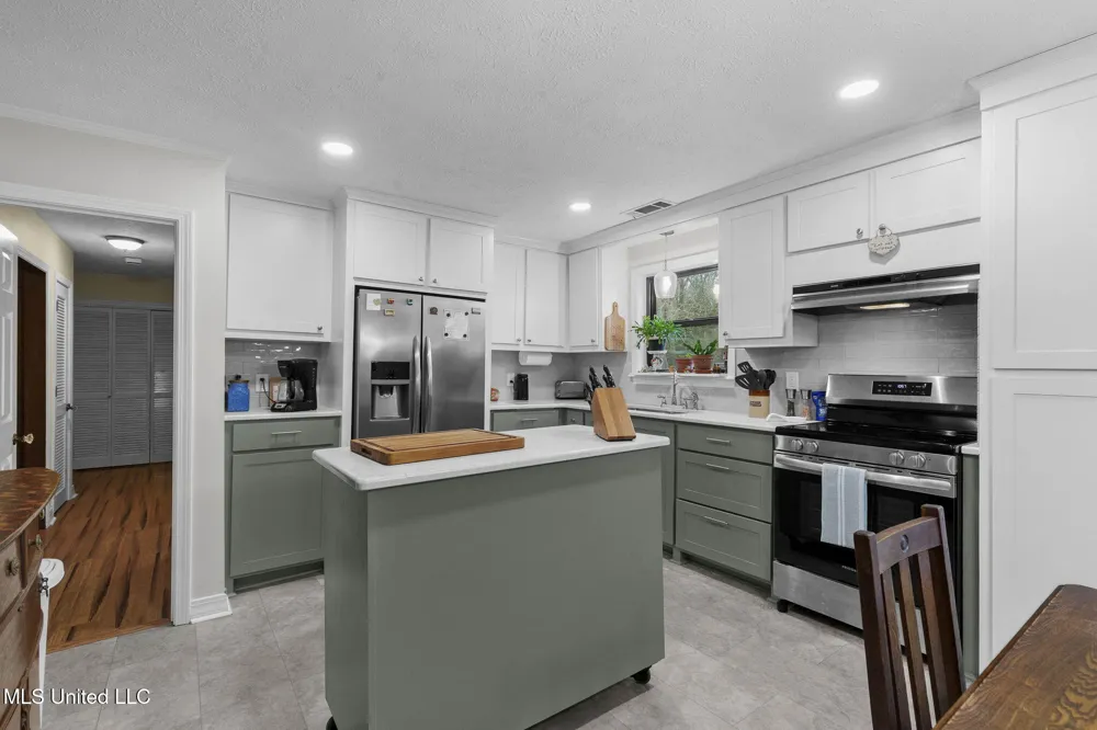 103 Wickstead Drive Clinton, MS 39056