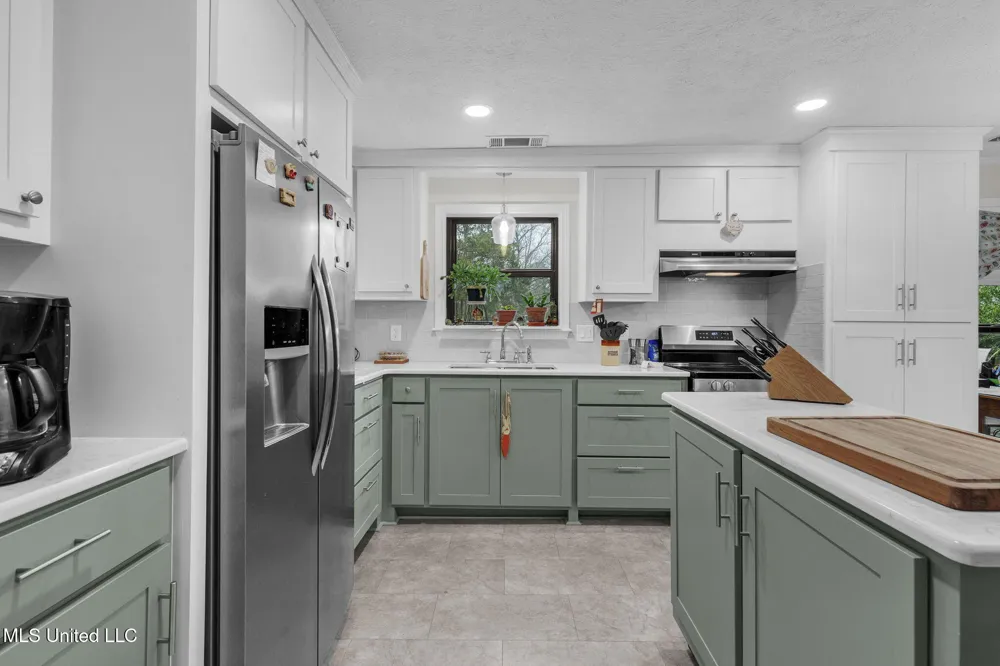 103 Wickstead Drive Clinton, MS 39056