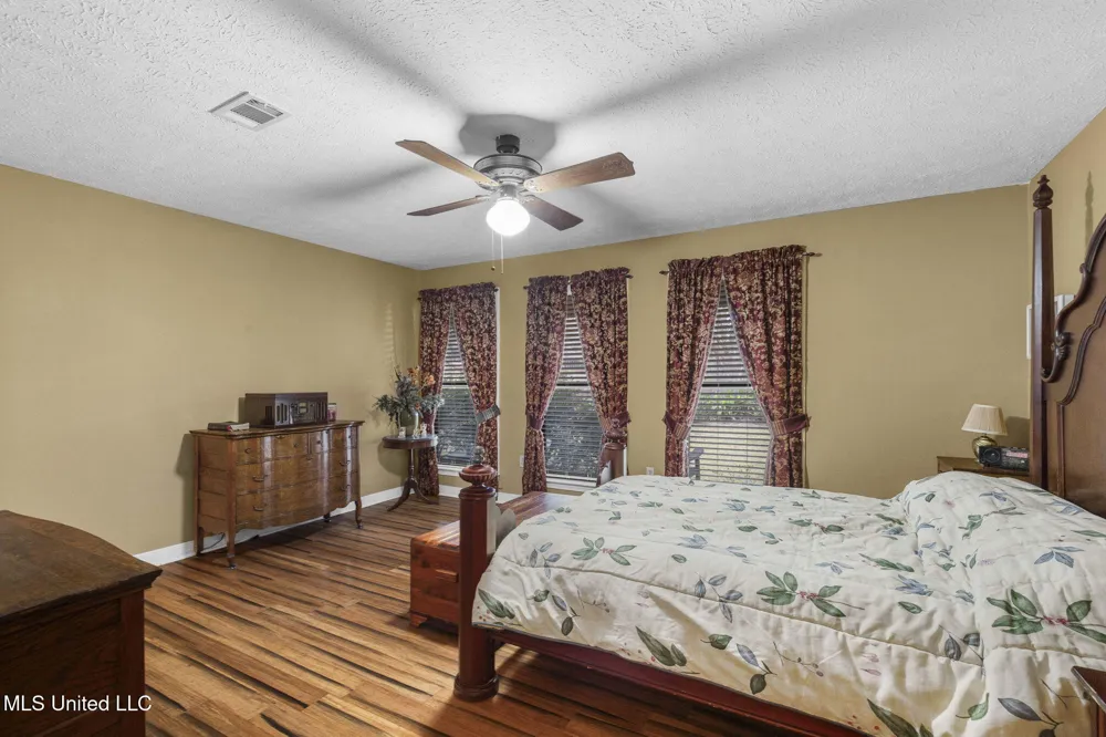 103 Wickstead Drive Clinton, MS 39056