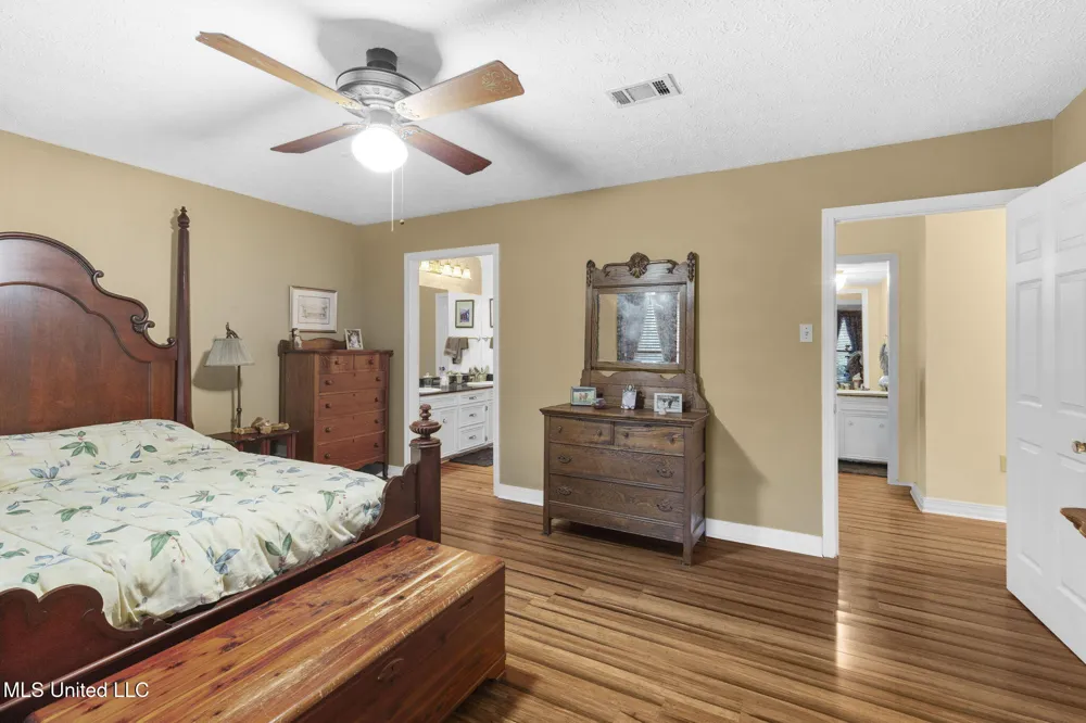 103 Wickstead Drive Clinton, MS 39056