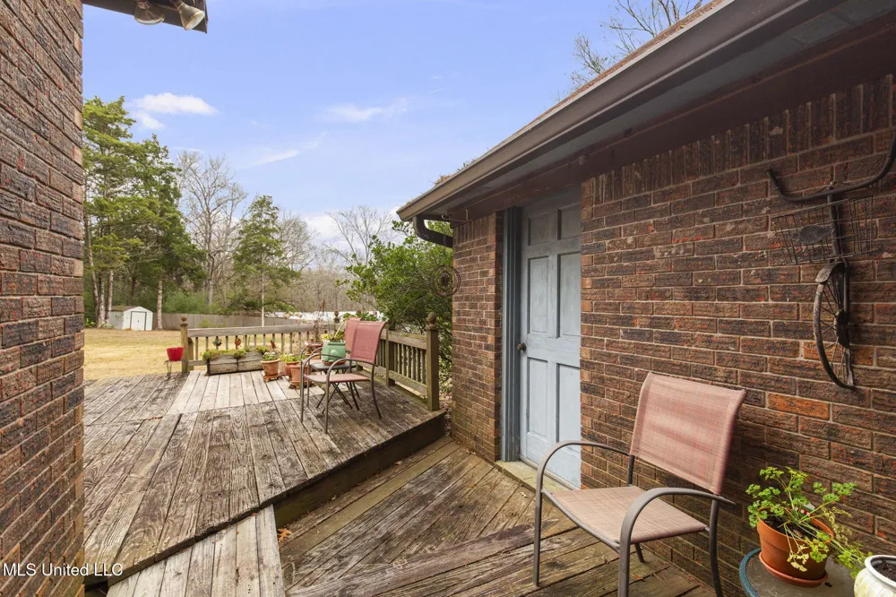 103 Wickstead Drive Clinton, MS 39056