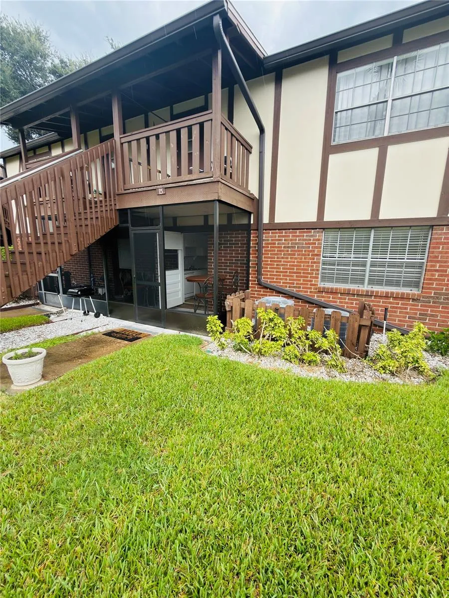 5467 HANSEL AVENUE #H15 Orlando, FL 32809