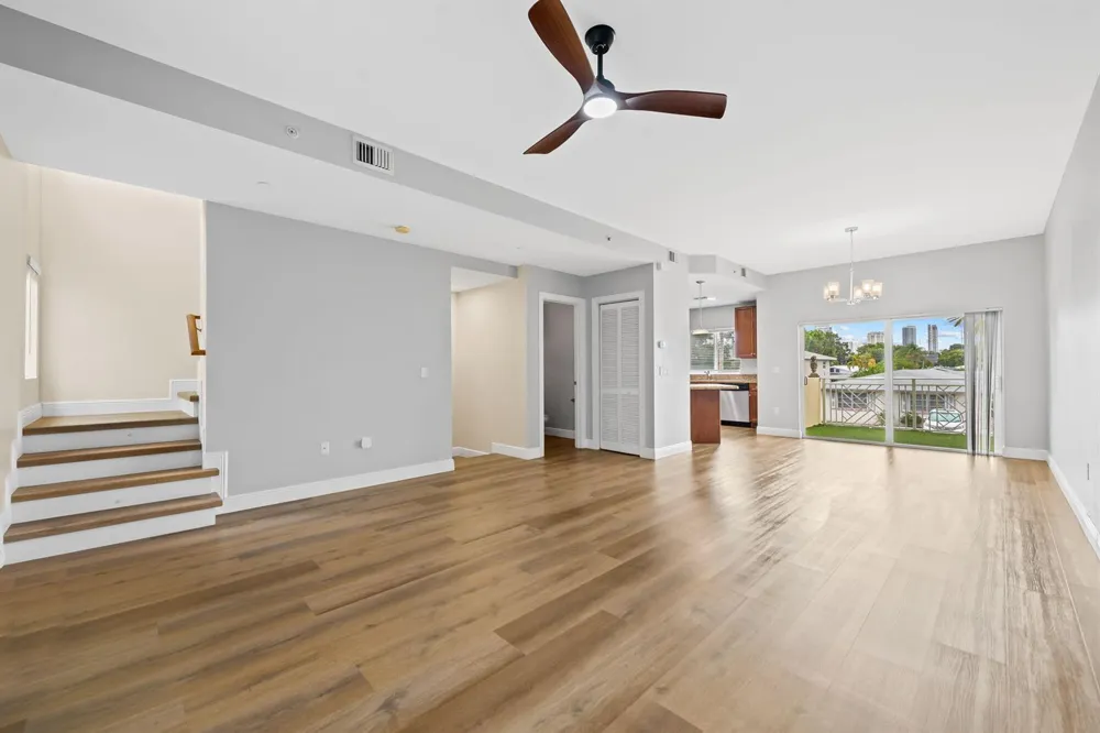 708 SE 15TH STREET #3 Fort Lauderdale, FL 33316