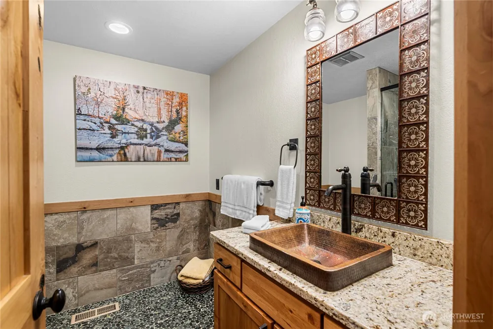 9864 East Leavenworth Road Leavenworth, WA 98826