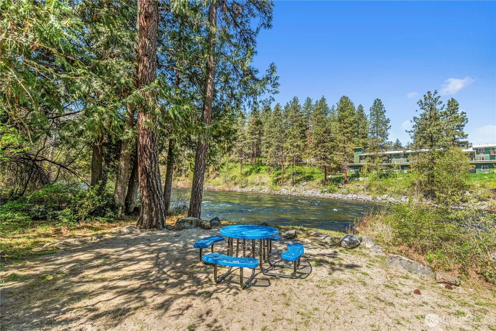 9864 East Leavenworth Road Leavenworth, WA 98826