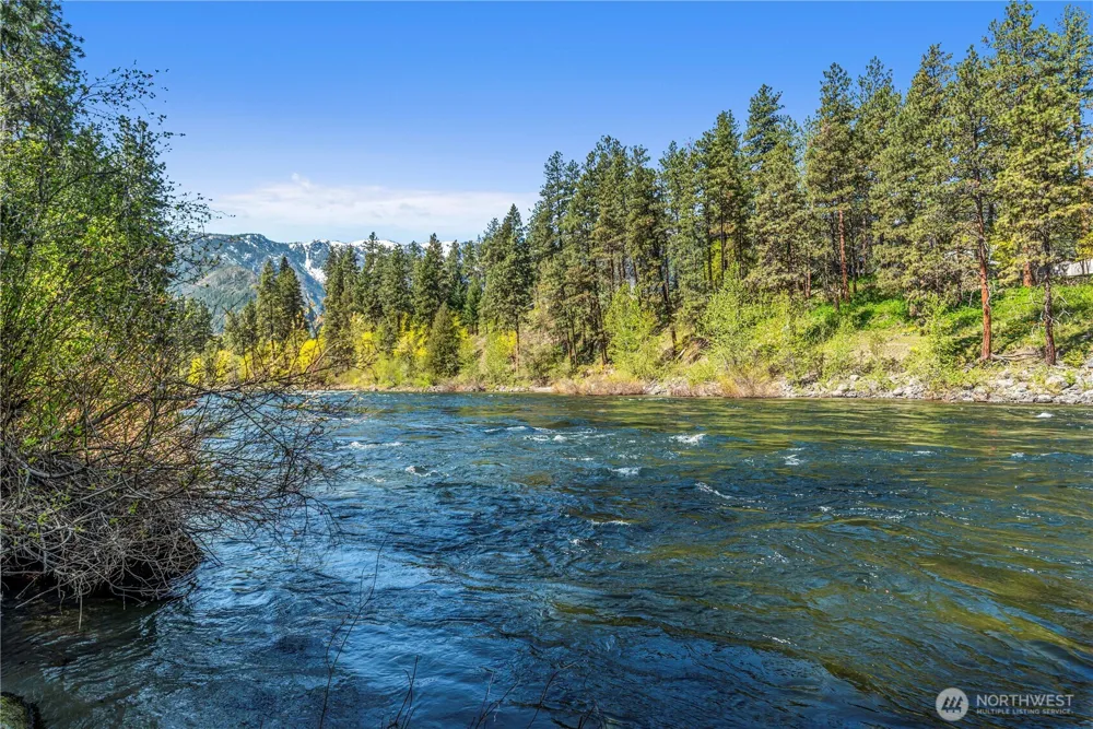 9864 East Leavenworth Road Leavenworth, WA 98826