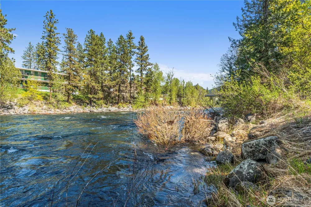 9864 East Leavenworth Road Leavenworth, WA 98826