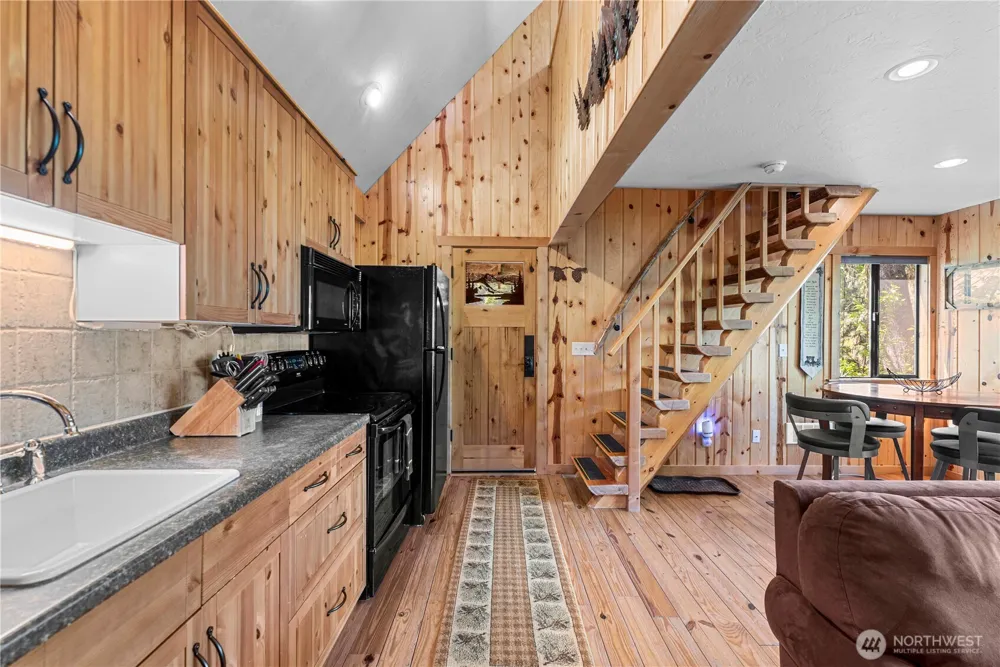 9864 East Leavenworth Road Leavenworth, WA 98826