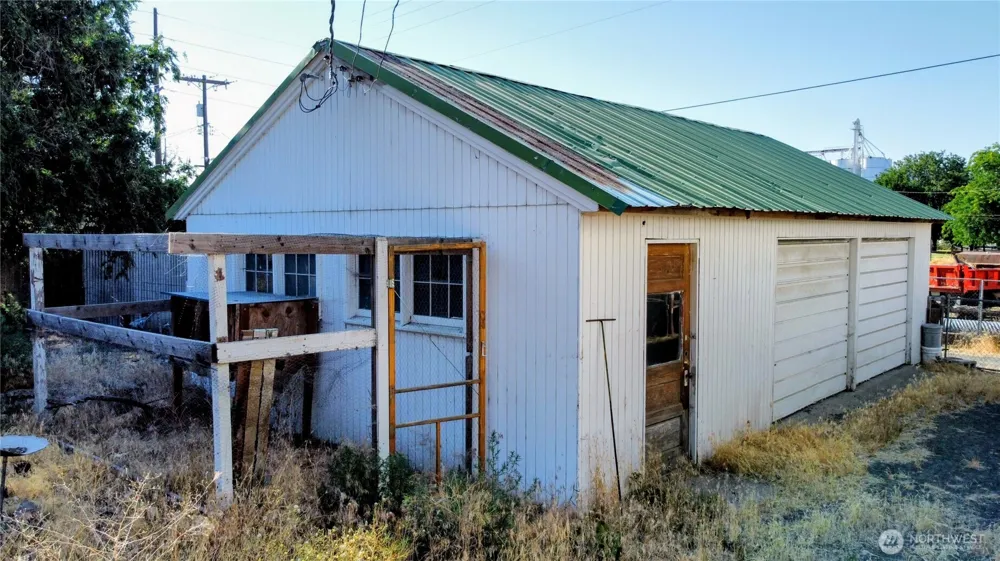 112 E Lind Street Lind, WA 99341