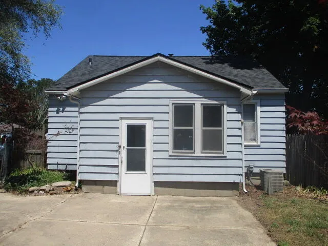 258 Floyd Street SW Wyoming City, MI 49548