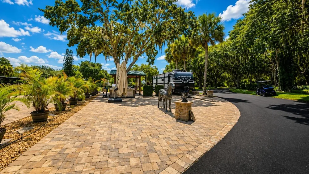 453 WATERWAY DRIVE Lake Wales, FL 33867