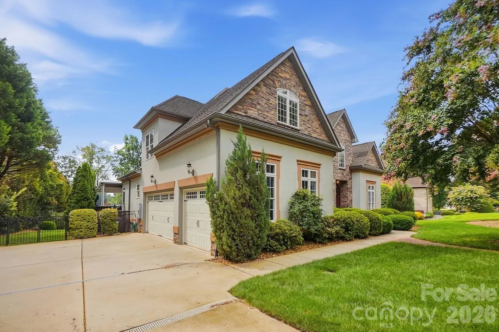 3210 Lake Shore Road S Denver, NC 28037