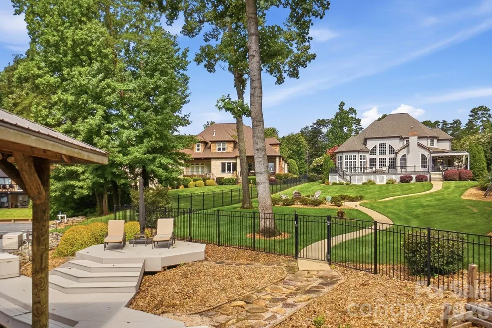 3210 Lake Shore Road S Denver, NC 28037