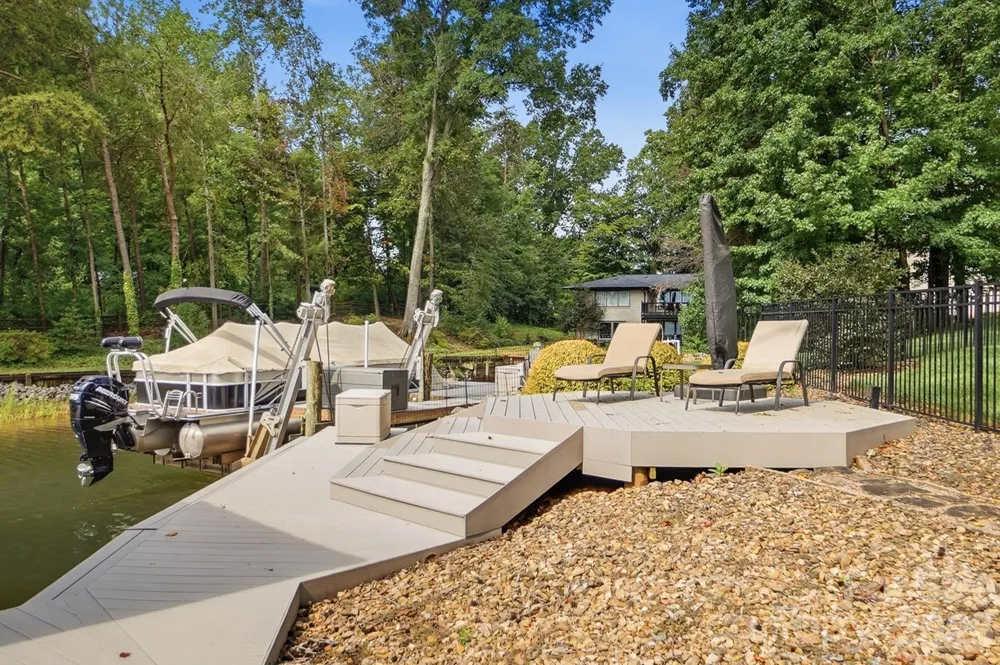 3210 Lake Shore Road S Denver, NC 28037