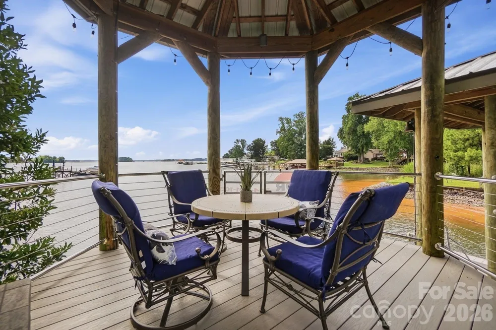 3210 Lake Shore Road S Denver, NC 28037