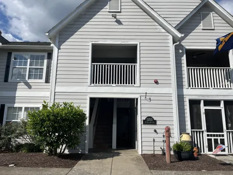 1353 Highway 12 S #102