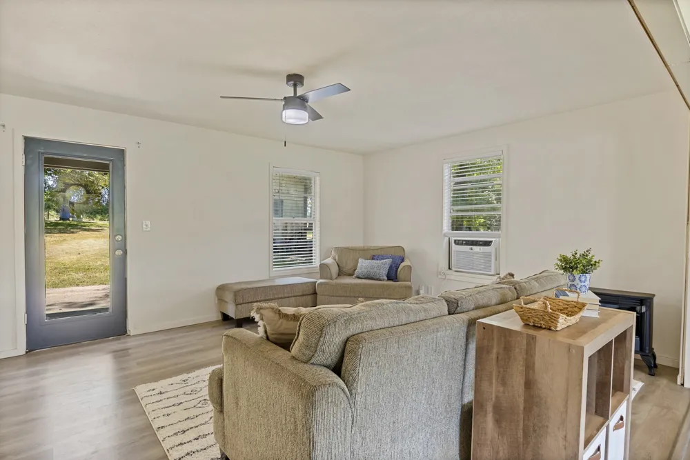 597 Naples #54 Omaha, TX 75571