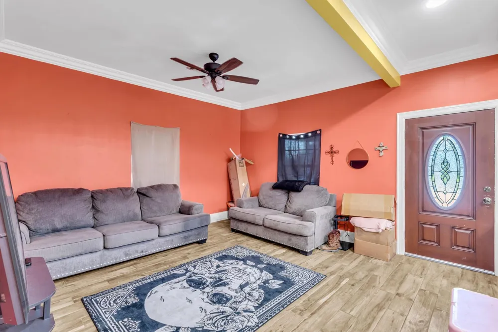 341 12th St Port Arthur, TX 77640