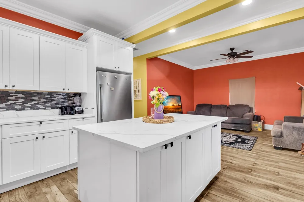 341 12th St Port Arthur, TX 77640